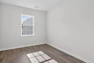 1026 Misty Creek Dr, Aberdeen, NC 28315 - Photo 6