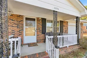 6086 Lexington Dr, Hope Mills, NC 28348 - Photo 4