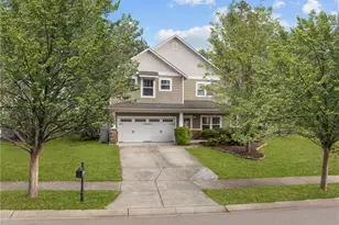 725 Legacy Lakes Way, Aberdeen, NC 28315 - Photo 2