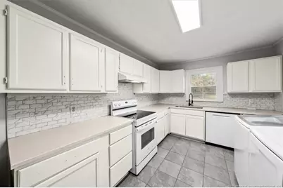 210 Brookwood Avenue, Fayetteville, NC 28301 - Photo 4