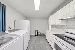 210 Brookwood Ave, Fayetteville, NC 28301 - Photo 6