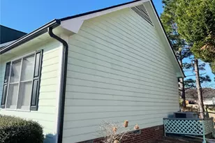 5305 Thackeray Dr, Fayetteville, NC 28306 - Photo 2