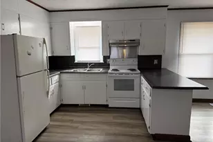 1047 Pleasant Hope Rd, Lumberton, NC 28358 - Photo 4