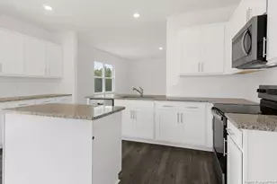 40 Charlies Bnd Wy, Spring Lake, NC 28390 - Photo 10