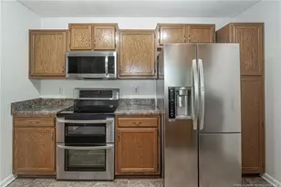 6528 Rhemish Dr, Fayetteville, NC 28304 - Photo 8