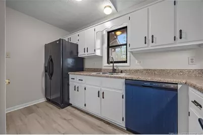 6486 Kelmscot Court, Fayetteville, NC 28303 - Photo 8