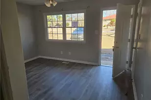 195 Gladiola Dr, Spring Lake, NC 28390 - Photo 4