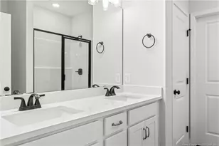 106 Jackson St, Salemburg, NC 28385 - Photo 16