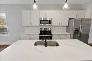 106 Jackson St, Salemburg, NC 28385 - Photo 12