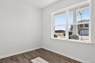 304 Maddox Dr, Aberdeen, NC 28315 - Photo 4