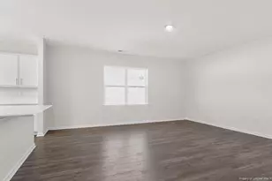 304 Maddox Dr, Aberdeen, NC 28315 - Photo 14