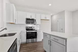 304 Maddox Dr, Aberdeen, NC 28315 - Photo 10