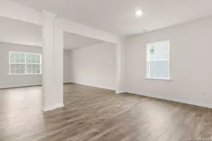 1025 Misty Creek Dr, Aberdeen, NC 28315 - Photo 4