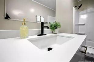 2031 Corrinna St, Fayetteville, NC 28301 - Photo 32