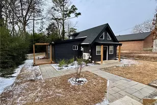 313 N Moore St, Sanford, NC 27330 - Photo 2