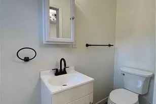 313 N Moore St, Sanford, NC 27330 - Photo 16