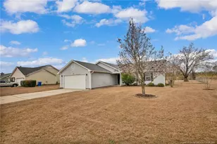 114 Davenport Dr, Raeford, NC 28376 - Photo 2