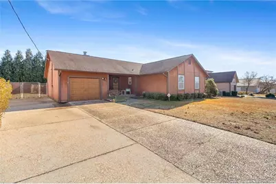 1236 Bromley Drive, Fayetteville, NC 28303 - Photo 4