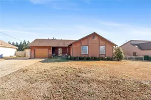 1236 Bromley Dr, Fayetteville, NC 28303 - Photo 2