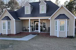 111 Hensdale Rd, Raeford, NC 28376 - Photo 4