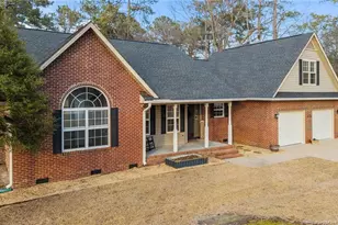 121 Zane Dr, Raeford, NC 28376 - Photo 4