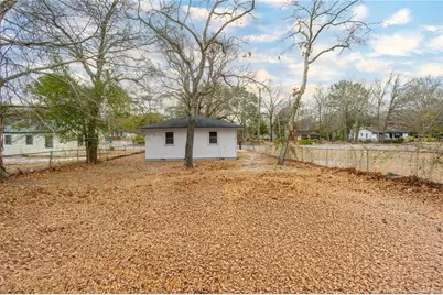 804 Brewer Street, Fayetteville, NC 28301 - Photo 2