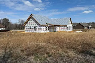 32 Creek Stone Ln, Autryville, NC 28318 - Photo 2