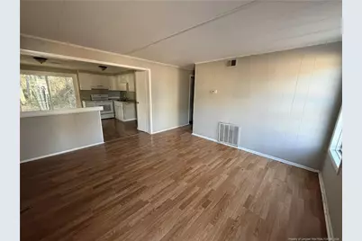 618 Dashland Drive, Fayetteville, NC 28303 - Photo 2