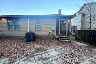 2585 Gotts Ln, Fayetteville, NC 28306 - Photo 12