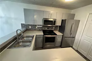 1014 Wood Creek Dr, Fayetteville, NC 28314 - Photo 4