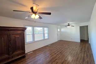 1008 Hope Mills Rd, Fayetteville, NC 28304 - Photo 2