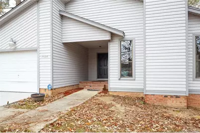 7128 Old Castle Drive, Fayetteville, NC 28314 - Photo 2