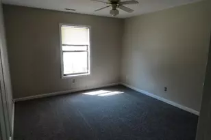 593 Countrytown Dr, Hope Mills, NC 28348 - Photo 6