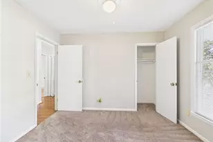 9380 Castle Falls Cir, Fayetteville, NC 28314 - Photo 16