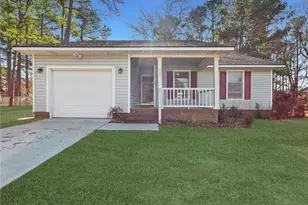 9380 Castle Falls Cir, Fayetteville, NC 28314 - Photo 2