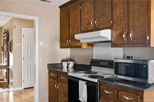 3718 Floyd Dr, Hope Mills, NC 28348 - Photo 6