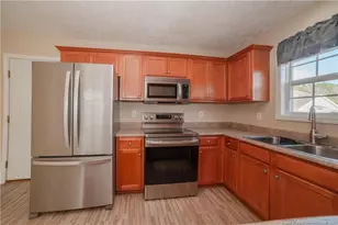 1507 Royal Springs St, Fayetteville, NC 28312 - Photo 8