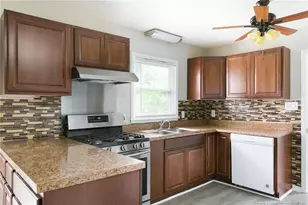 304 Longhorn Dr, Fayetteville, NC 28303 - Photo 8