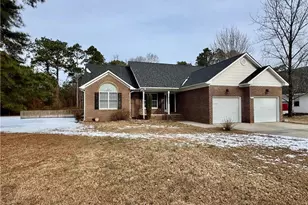 271 Stone Cross Dr, Spring Lake, NC 28390 - Photo 2