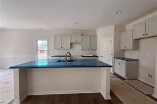 4052 Lofton St, Wade, NC 28395 - Photo 4