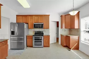 3605 Heatherbrooke Dr, Fayetteville, NC 28306 - Photo 16