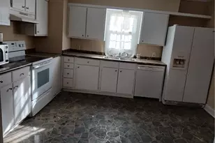 112 Circle Ct, Fayetteville, NC 28301 - Photo 4