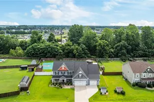 609 Thornbrooke Dr, Hope Mills, NC 28348 - Photo 46