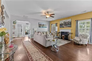 609 Thornbrooke Dr, Hope Mills, NC 28348 - Photo 8