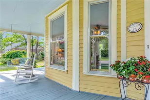 415 E 3rd Ave, Red Springs, NC 28377 - Photo 4