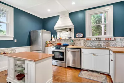 415 E 3rd Avenue, Red Springs, NC 28377 - Photo 14