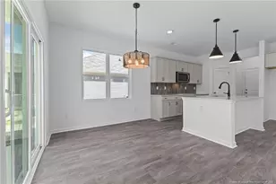 4542 Bunkers Bay Ln, Hope Mills, NC 28371 - Photo 6