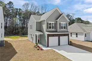 4542 Bunkers Bay Ln, Hope Mills, NC 28371 - Photo 2
