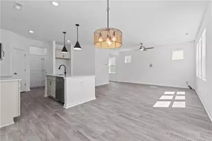 4542 Bunkers Bay Ln, Hope Mills, NC 28371 - Photo 8