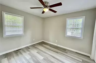 7566 Carrollburg Dr, Fayetteville, NC 28303 - Photo 10